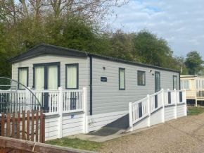 A modern static caravan to sleep 6 comfortably